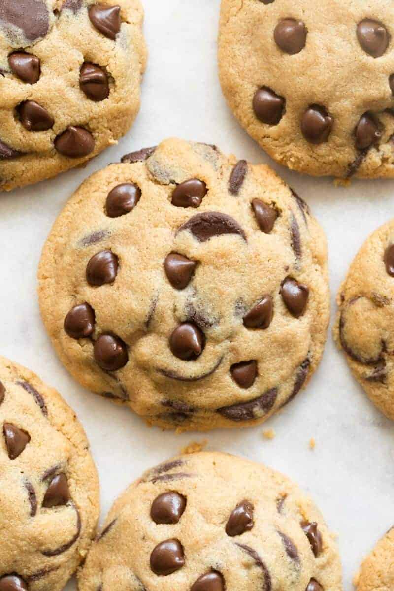 how to make keto chocolate chip cookies